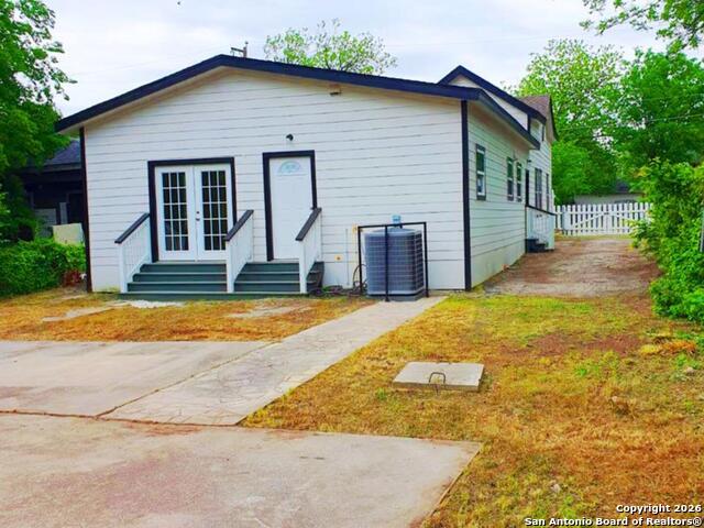 941 W Myrtle St Property Photo 17