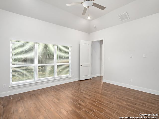 530 Carriage House Property Photo 8