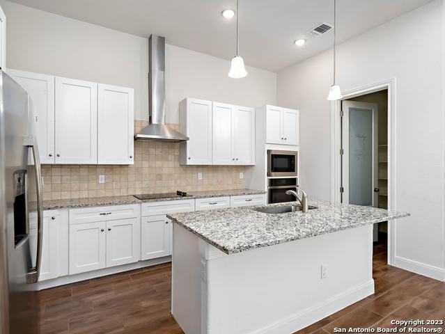 530 Carriage House Property Photo 14