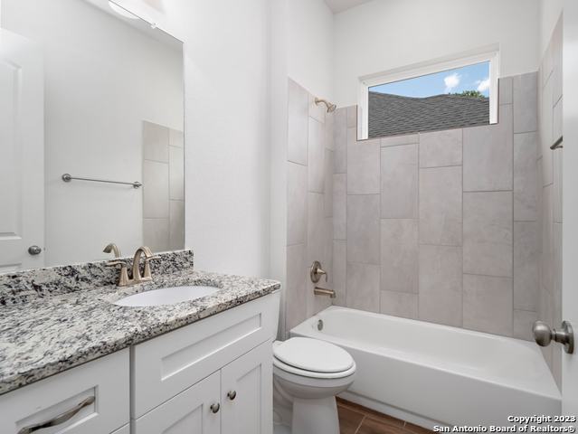 530 Carriage House Property Photo 17