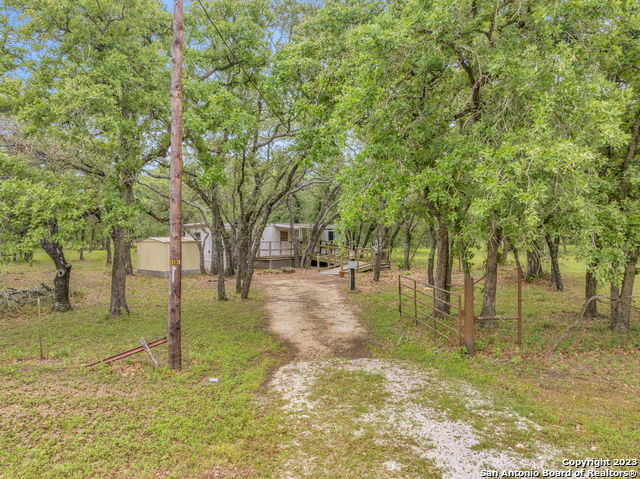 265 Oak View Dr Property Photo 4