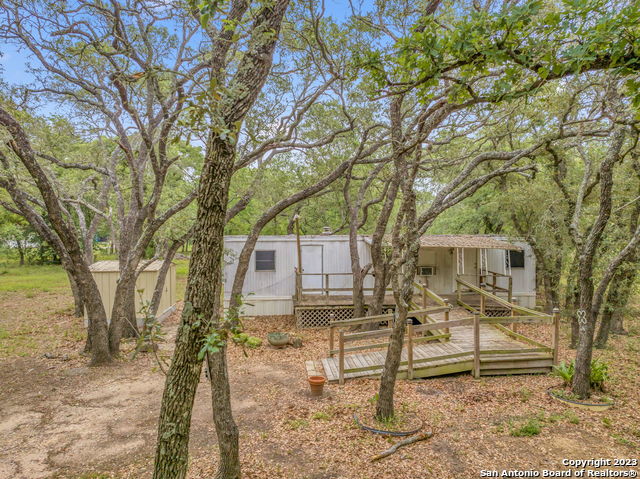 265 Oak View Dr Property Photo 6