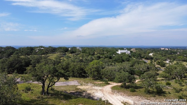 104 Caprock Cir Property Photo 6