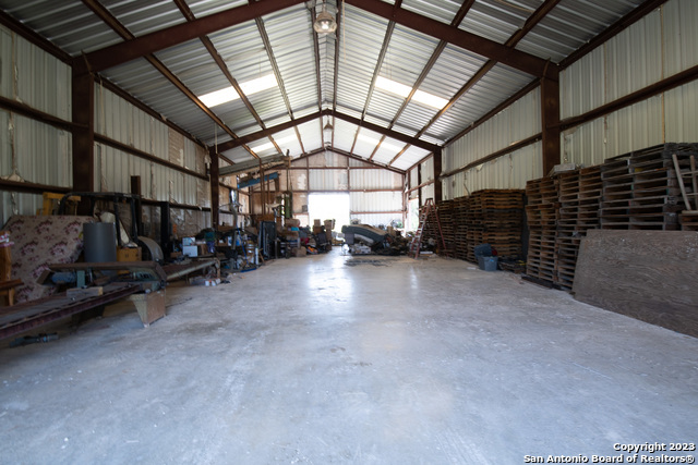 17839 State Highway 16 N Property Photo 6