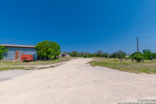17839 State Highway 16 N Property Photo 9
