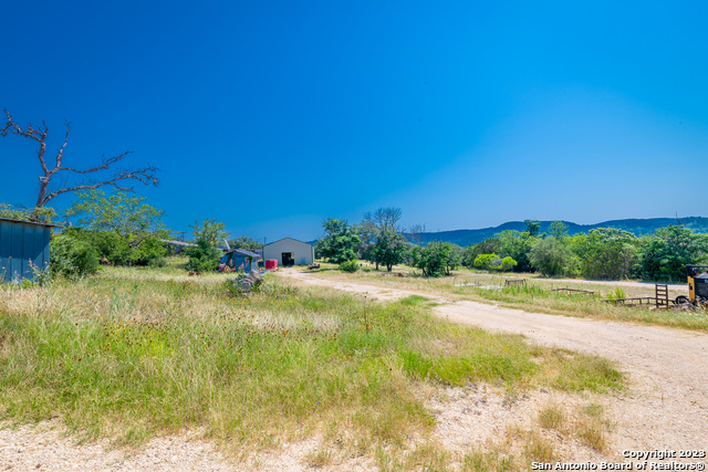 17839 State Highway 16 N Property Photo 13