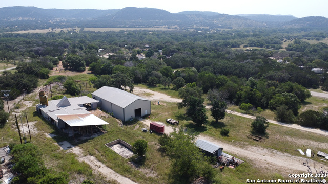 17839 State Highway 16 N Property Photo 7