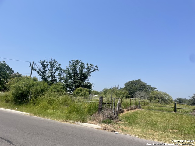 222 Oakhaven Rd Property Photo 3