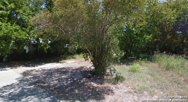 1005 Clark St Property Photo 2
