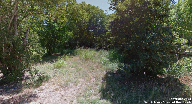 1005 Clark St Property Photo 3
