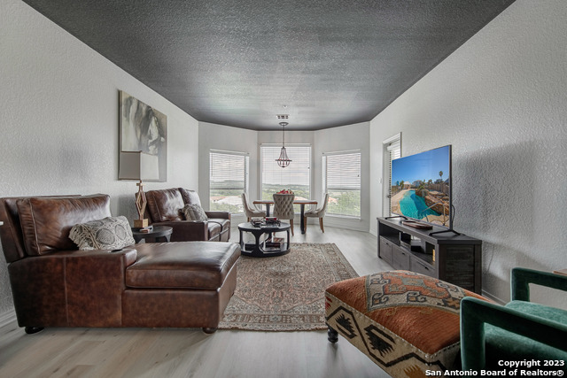 20 Tapatio Dr E Property Photo 11