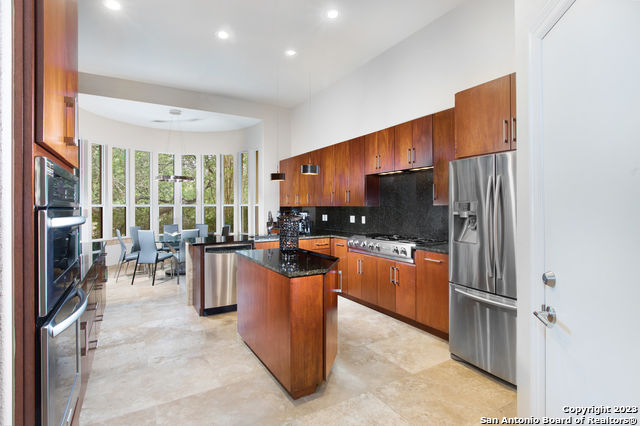 11835 Elmscourt Property Photo 9