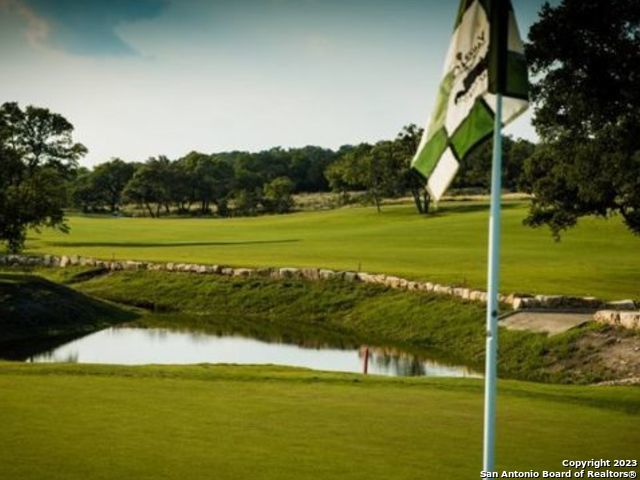 140 N Calvin Barrett Property Photo 16