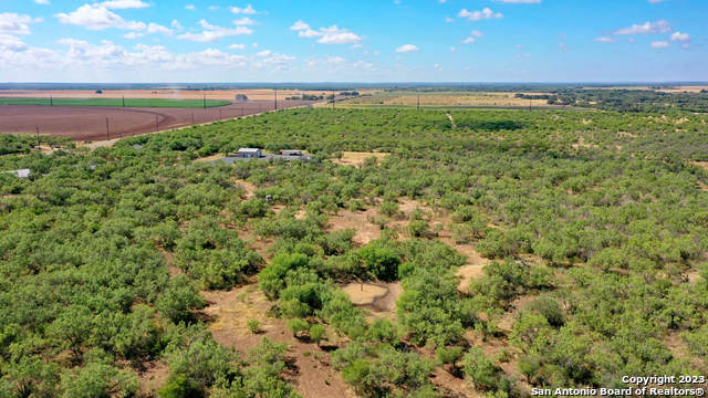 1066 Ranch Rd Highway 187 Property Photo 5