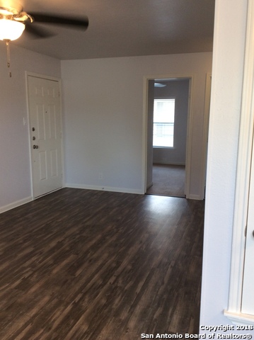 10551 Starcrest Dr Property Photo 5