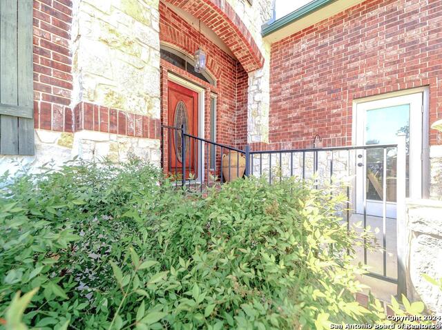 24135 Seven Winds Property Photo 3