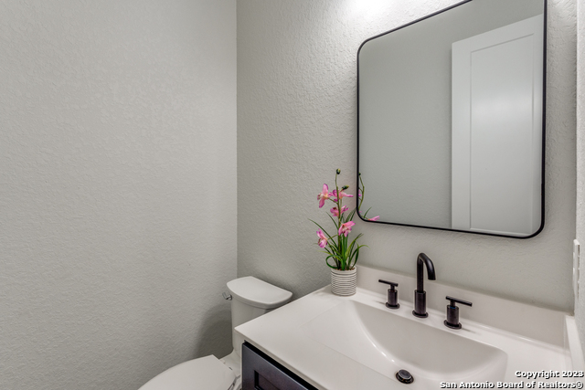 315 Cincinnati Ave #101 Property Photo 7