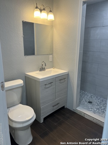 1207 Plum St Property Photo 16