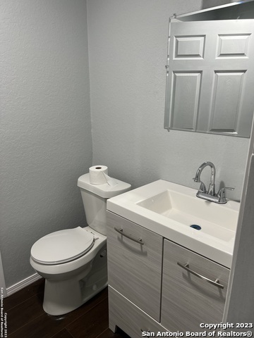 1207 Plum St Property Photo 20