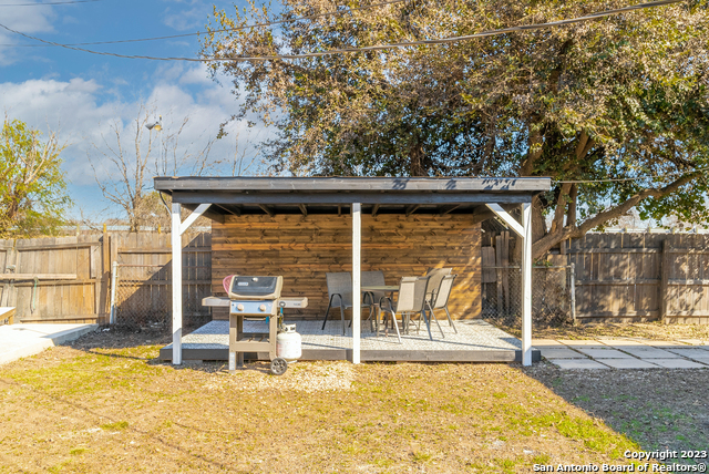 475 E French Pl Property Photo 42