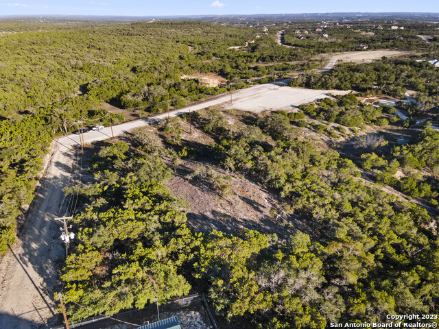 669 Rock Trail Property Photo 11