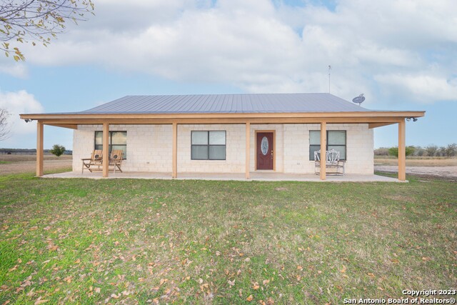 9587 Fm-2200 Property Photo 1