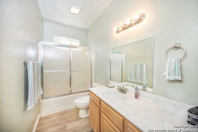 9587 Fm-2200 Property Photo 9