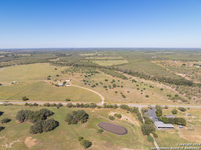 9587 Fm-2200 Property Photo 14