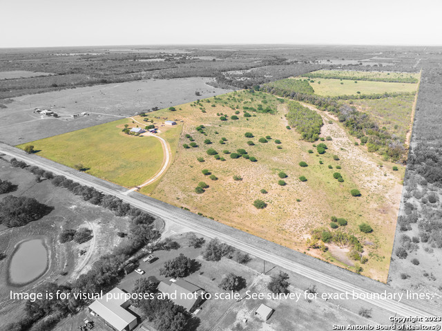 9587 Fm-2200 Property Photo 17