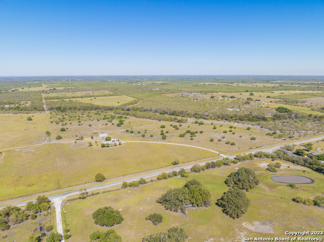 9587 Fm-2200 Property Photo 24