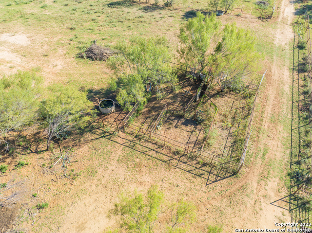 9587 Fm-2200 Property Photo 30