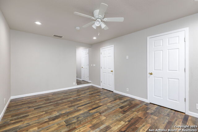 527 N Meadowlane Dr Property Photo 14