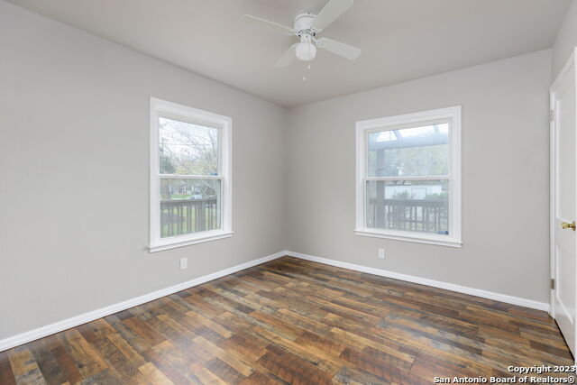 527 N Meadowlane Dr Property Photo 20