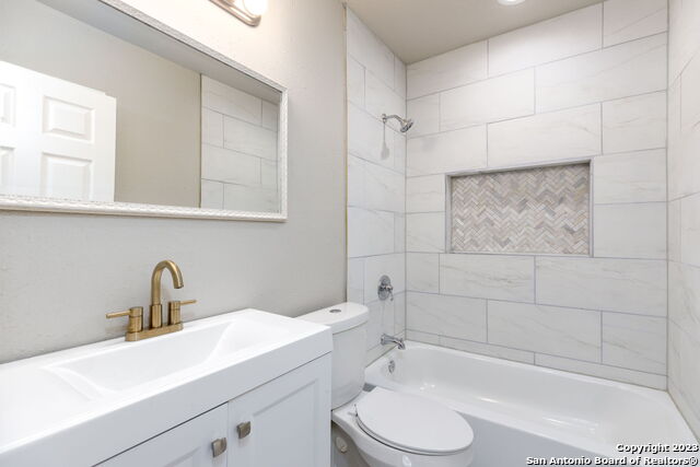 527 N Meadowlane Dr Property Photo 21