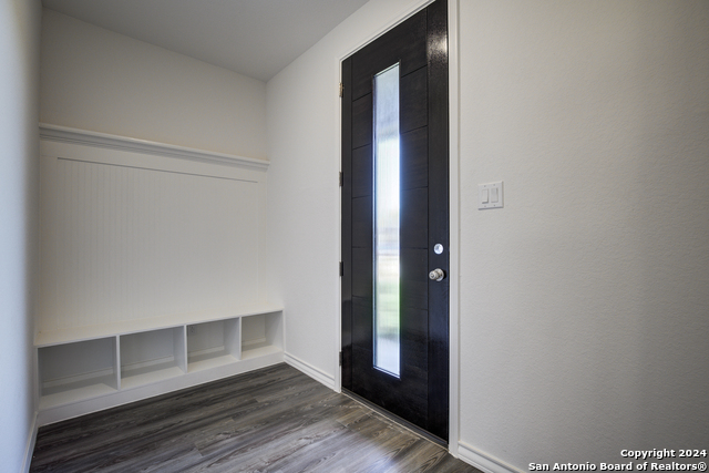 248 Jereth Crossing Property Photo 4