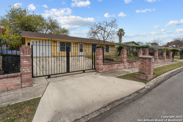 8627 Cape Valley St Property Photo 2