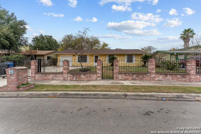 8627 Cape Valley St Property Photo 3