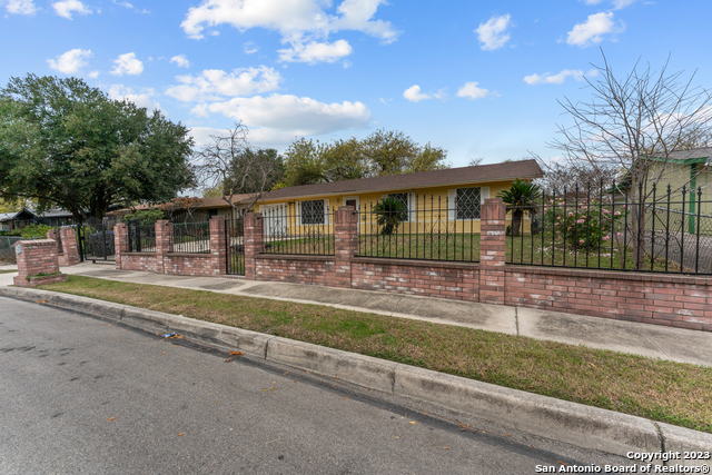 8627 Cape Valley St Property Photo 4