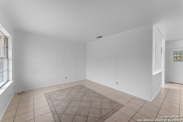 8627 Cape Valley St Property Photo 6