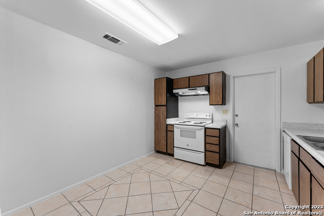 8627 Cape Valley St Property Photo 11