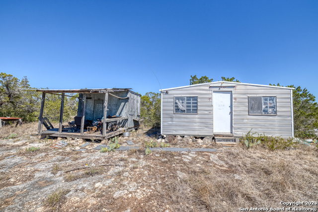 1917 Ranch Road 3348 Property Photo 9