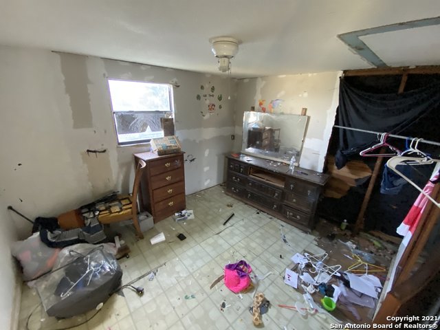 509 N State Highway 359 Property Photo 5