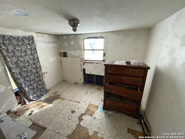 509 N State Highway 359 Property Photo 9