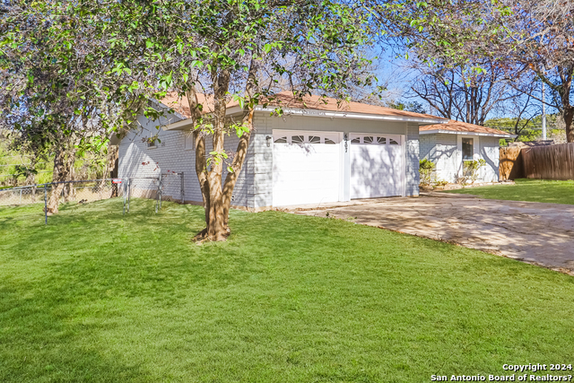 6207 Desert Sun St Property Photo 23