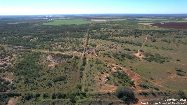1913 County Road 3000 Property Photo 11