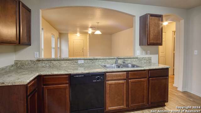 10506 Goose Way Property Photo 6