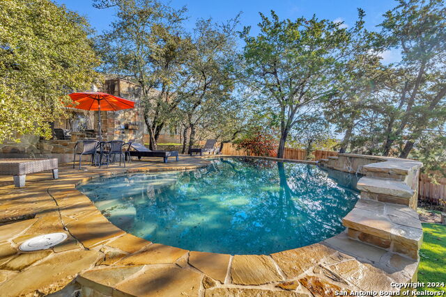 1042 Solitude Cove Property Photo 2