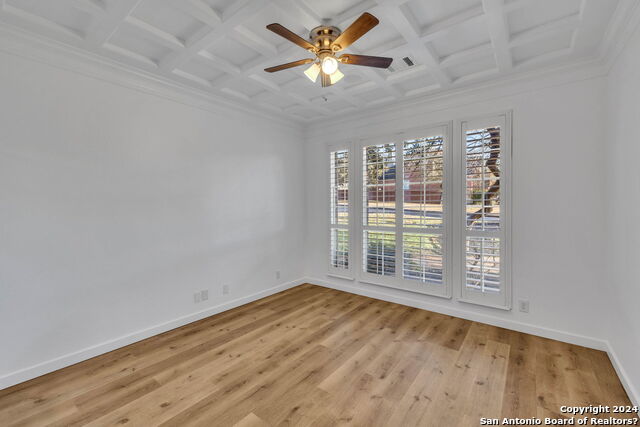 1042 Solitude Cove Property Photo 10