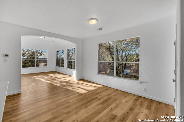 1042 Solitude Cove Property Photo 29