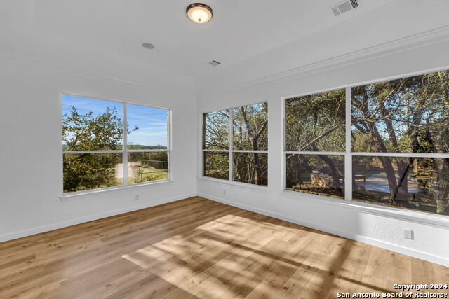 1042 Solitude Cove Property Photo 31